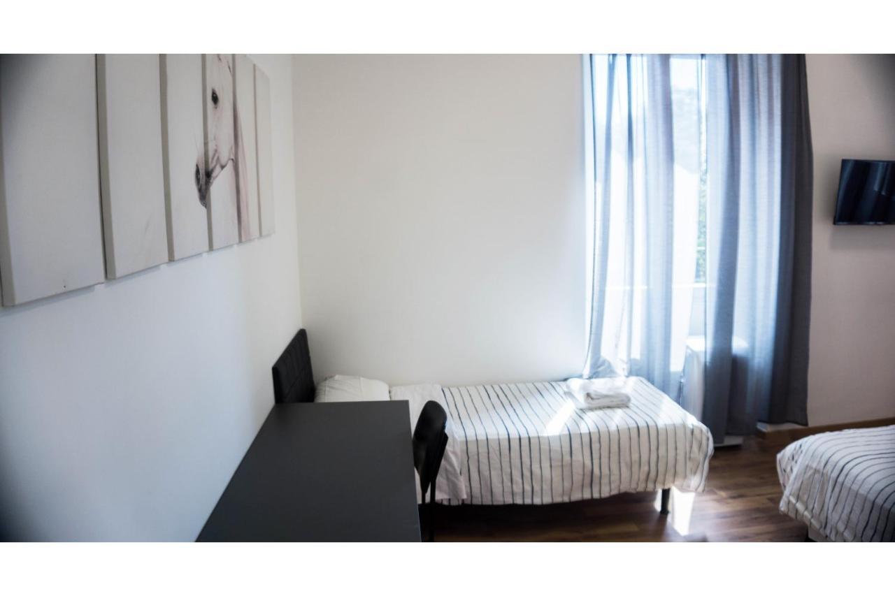 Cosmo Guesthouse Rom Exteriör bild