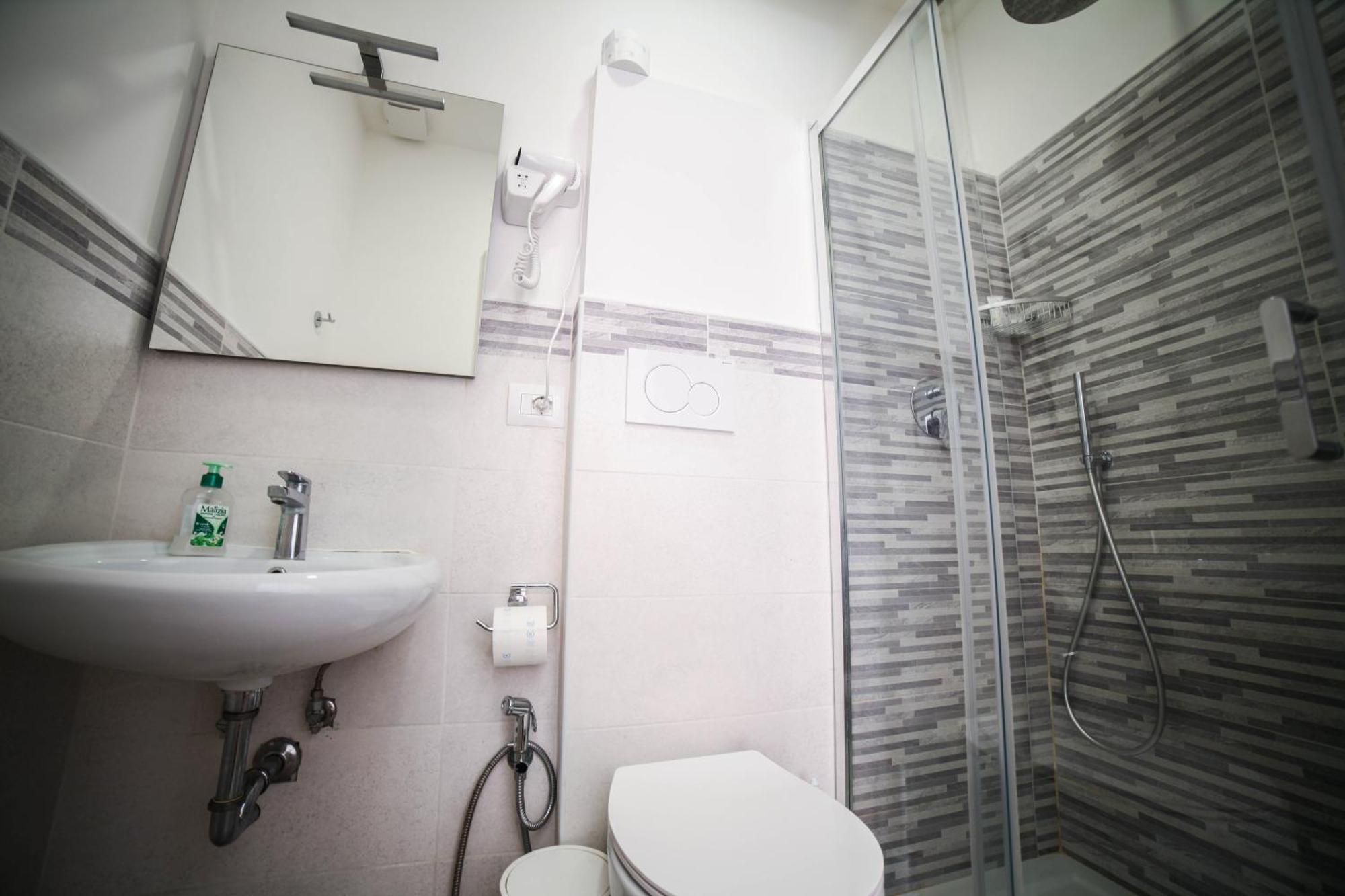 Cosmo Guesthouse Rom Exteriör bild