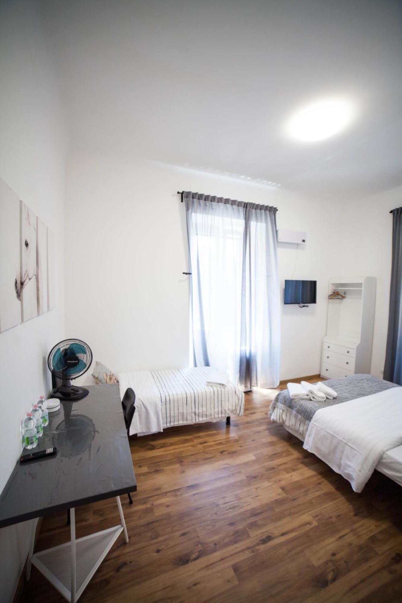 Cosmo Guesthouse Rom Exteriör bild
